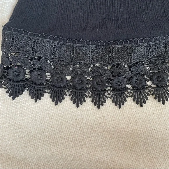 Pull and Bear women’s black blouse size s beautiful lace detail - Picture 3 of 13
